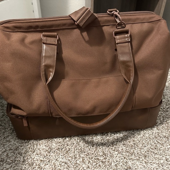 Beis Maple Weekender Bag - Picture 2 of 4